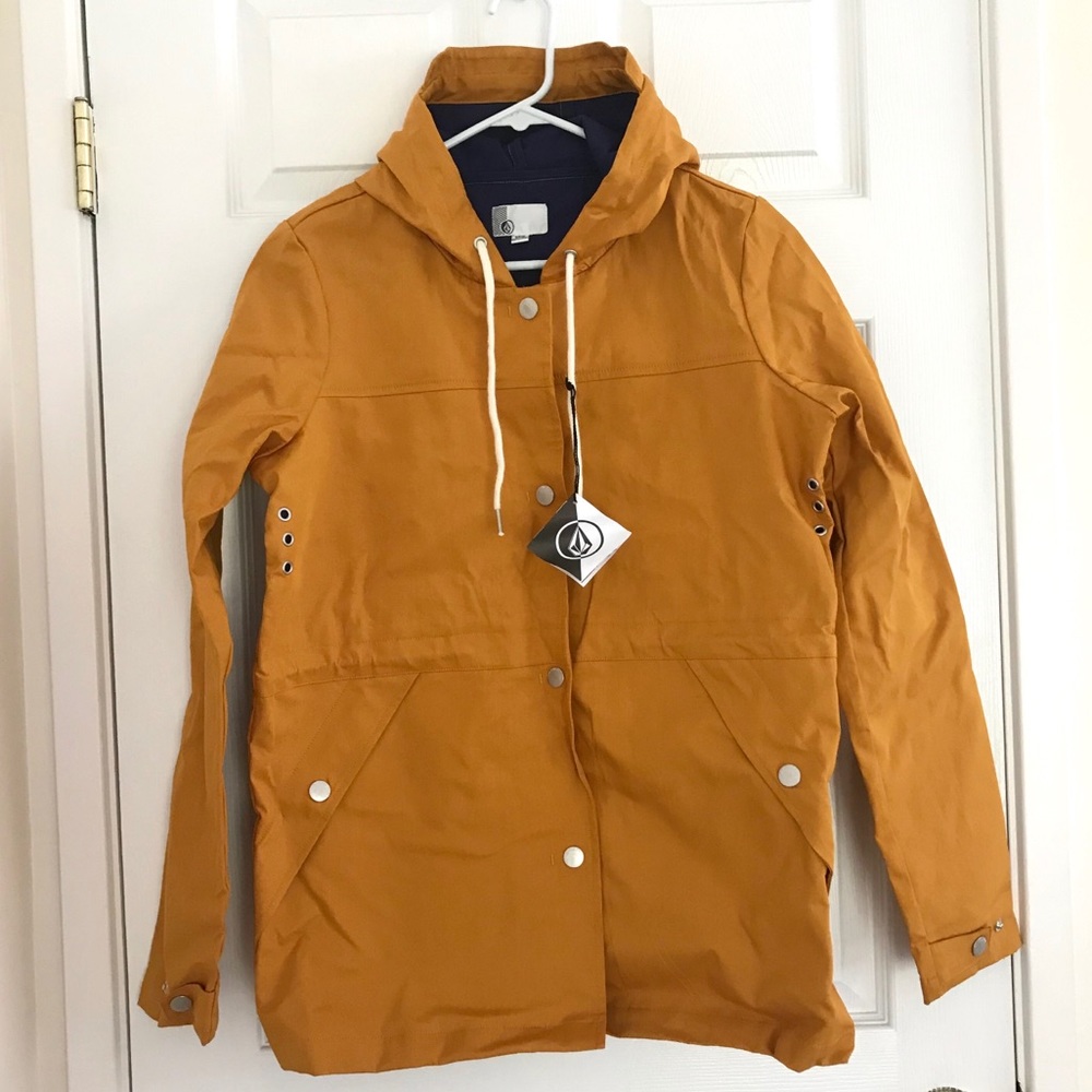NWT VOLCOM rain coat